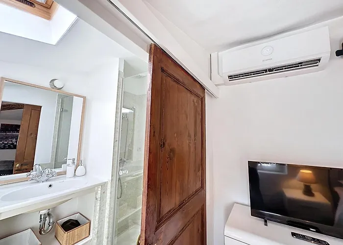 App'art Vieil Апартаменты Антиб