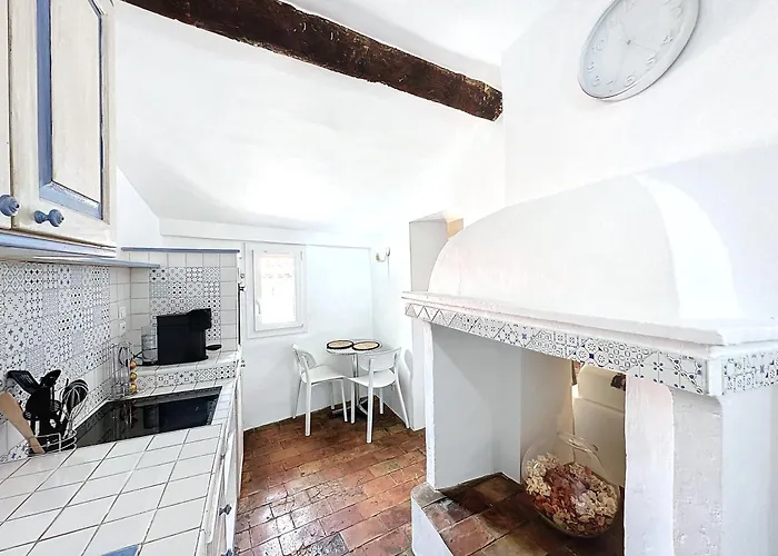 App'art Vieil * Антиб